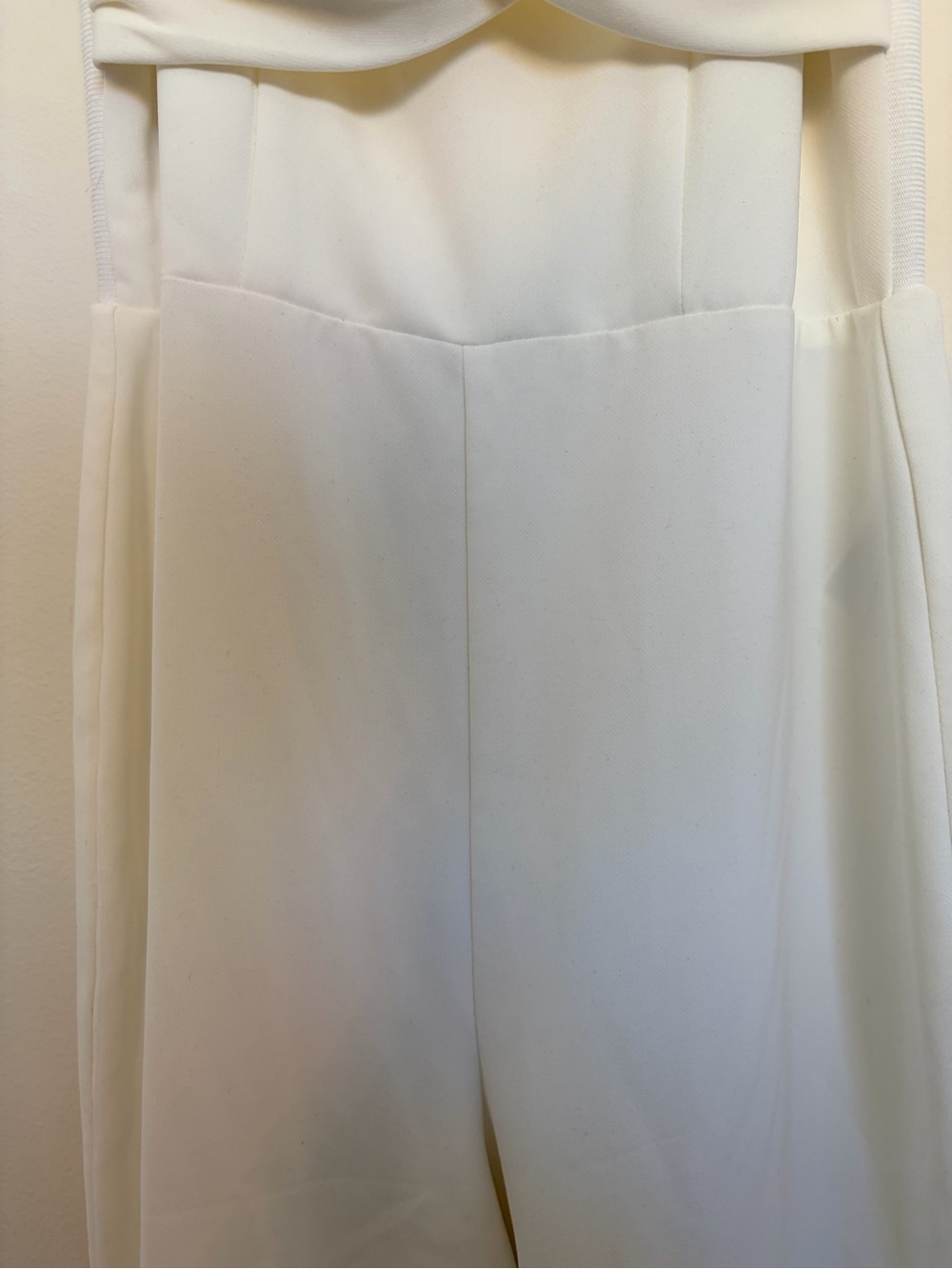 Gorgeous & Elegant H&M Off-Shoulder Jumpsuit in Crisp White - Picture 7 of 14